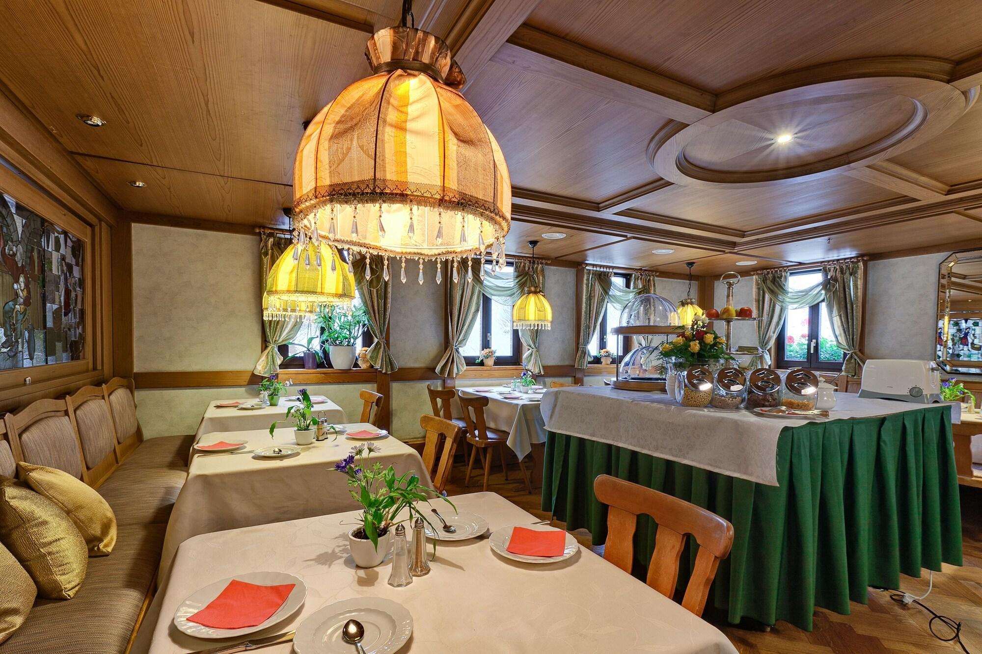 Hotel Lamm Remshalden Bagian luar foto