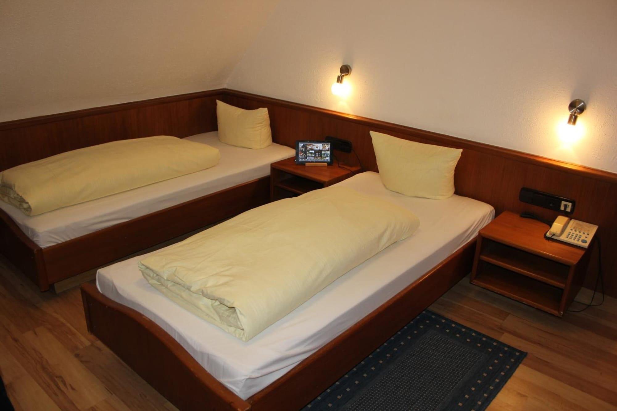 Hotel Lamm Remshalden Bagian luar foto