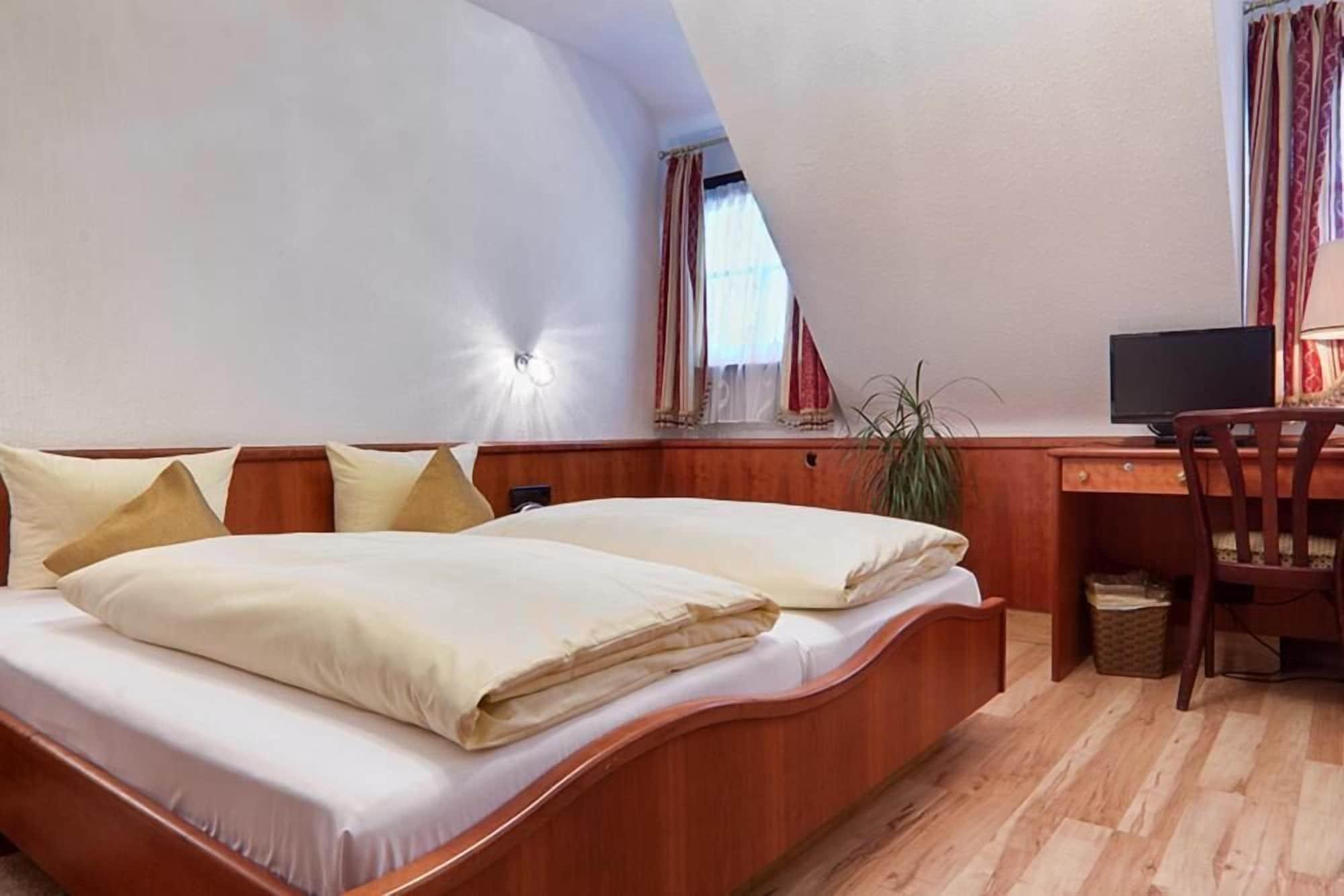 Hotel Lamm Remshalden Bagian luar foto