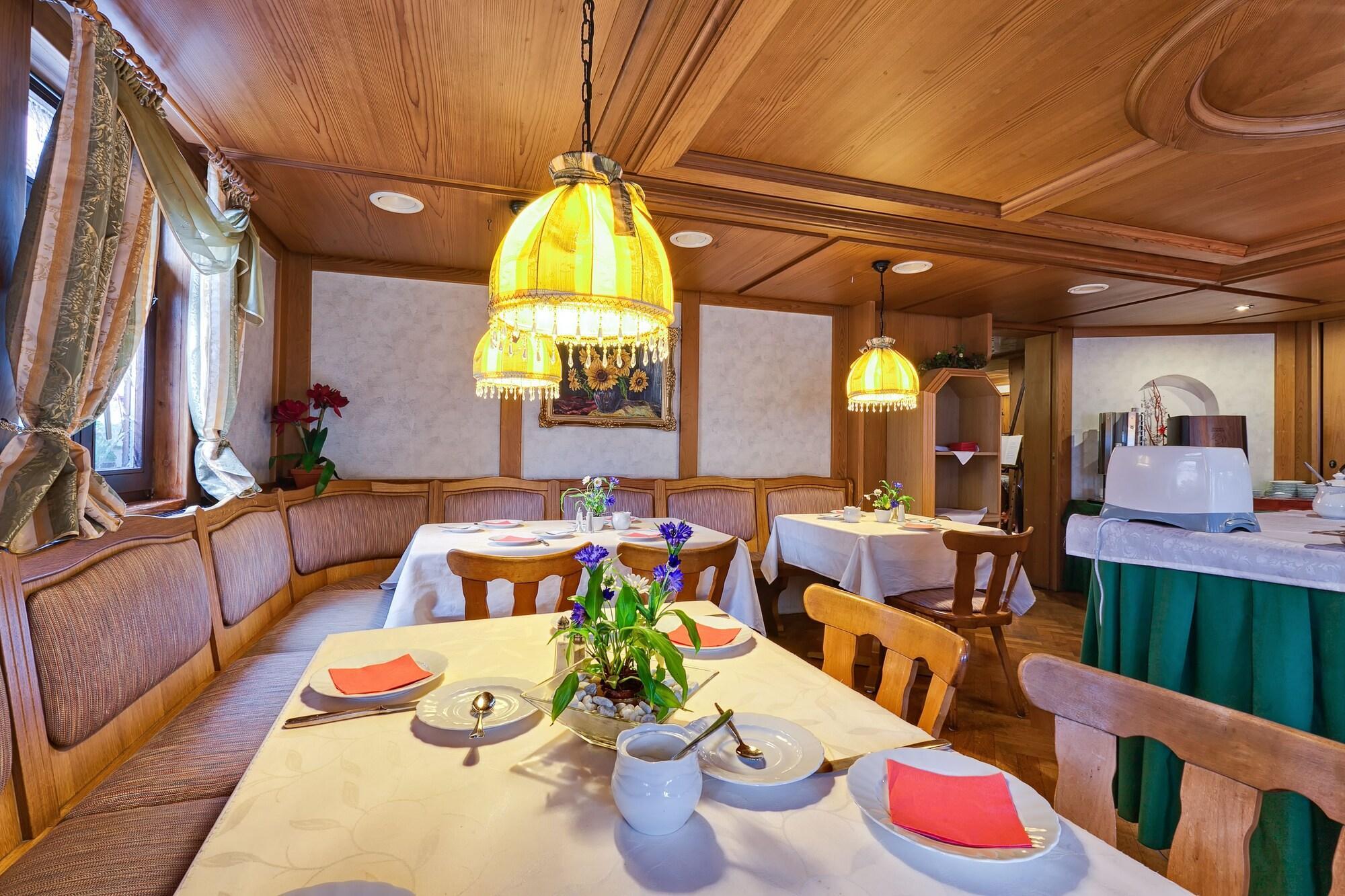 Hotel Lamm Remshalden Bagian luar foto