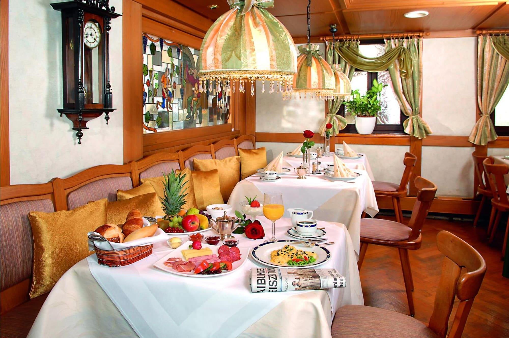 Hotel Lamm Remshalden Bagian luar foto